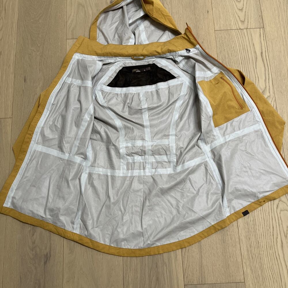 Prana Eliza Jacket Women's Medium Rain Windbreaker Gold Belted Waterproof - Picture 14 of 14